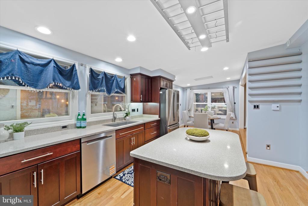 6609 WREN DRIVE