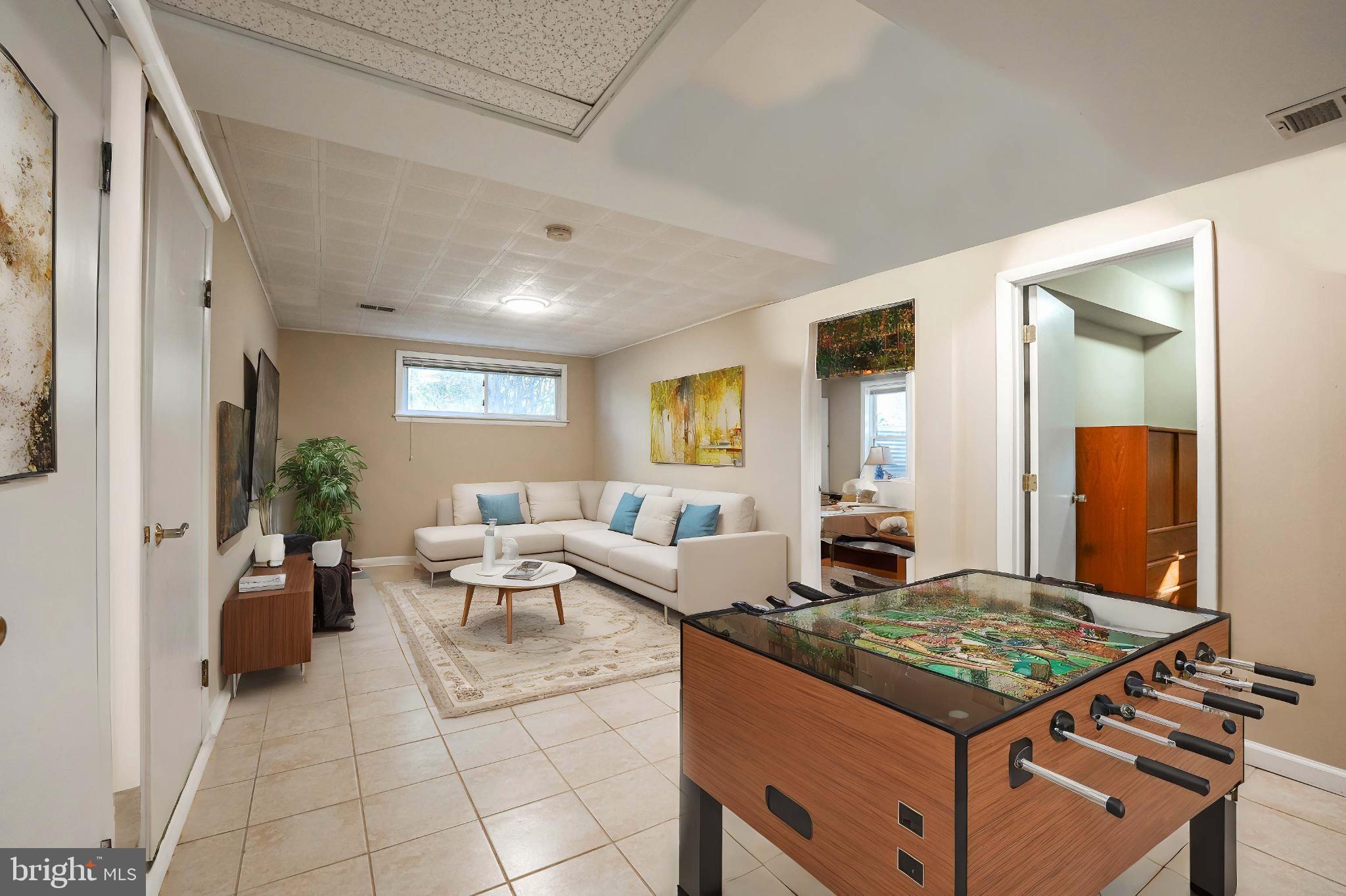 6809 WEAVER AVENUE #B