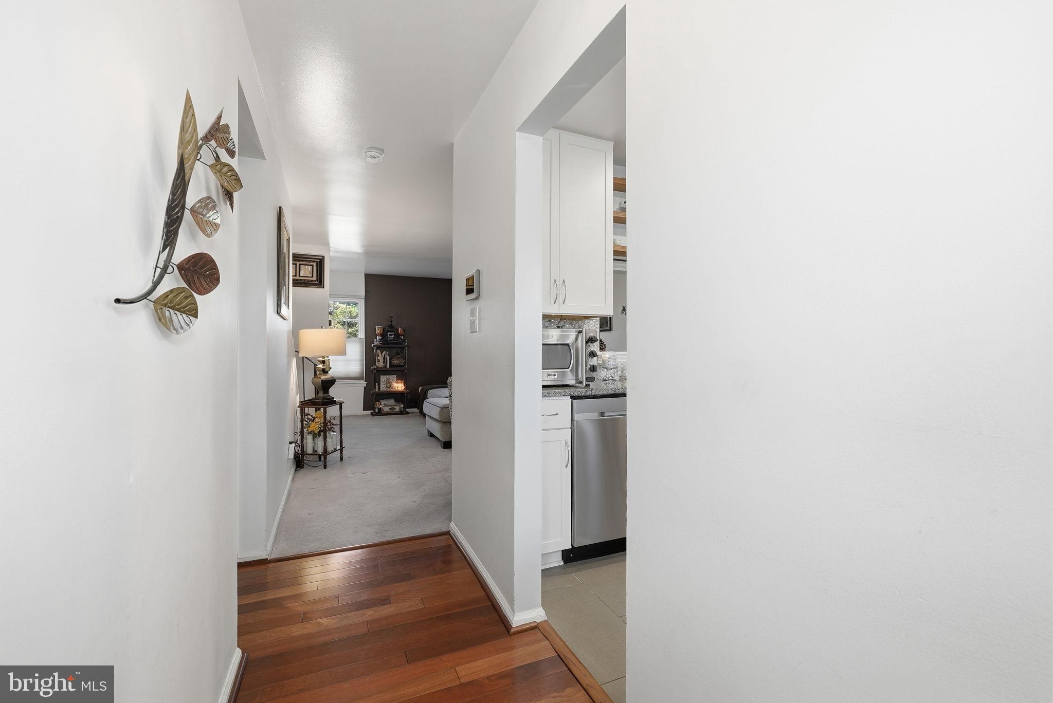 5513 WOODLAWN MANOR COURT