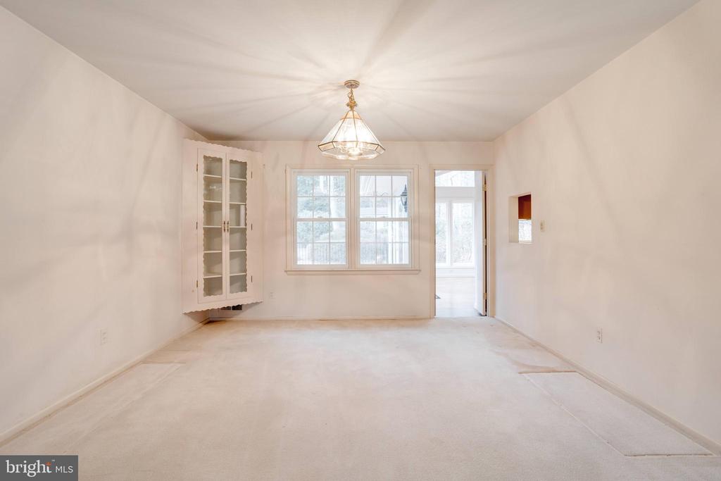 9018 HAMILTON DRIVE
