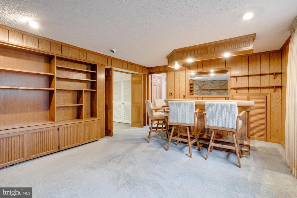 9018 HAMILTON DRIVE