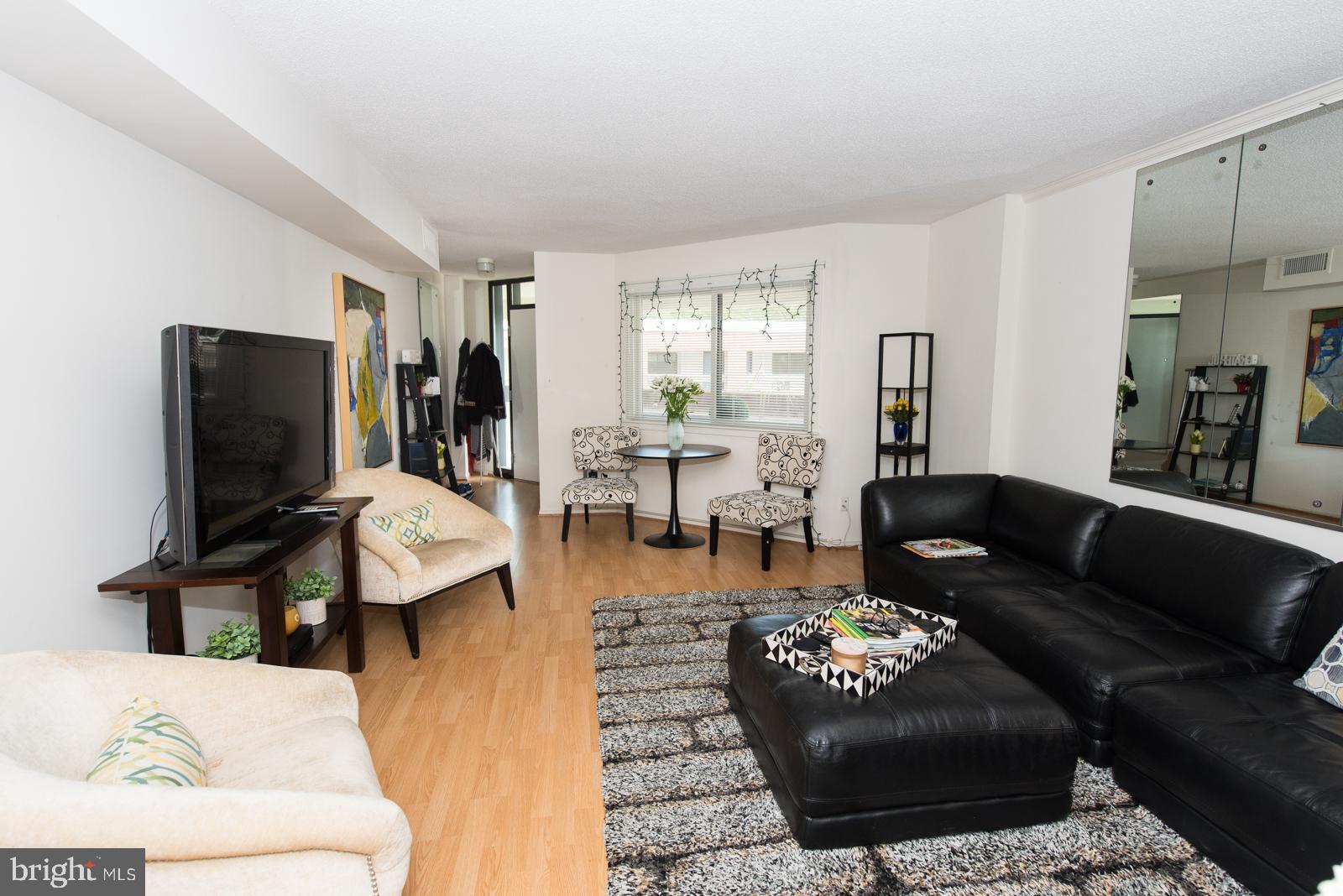 1951 SAGEWOOD LANE 305