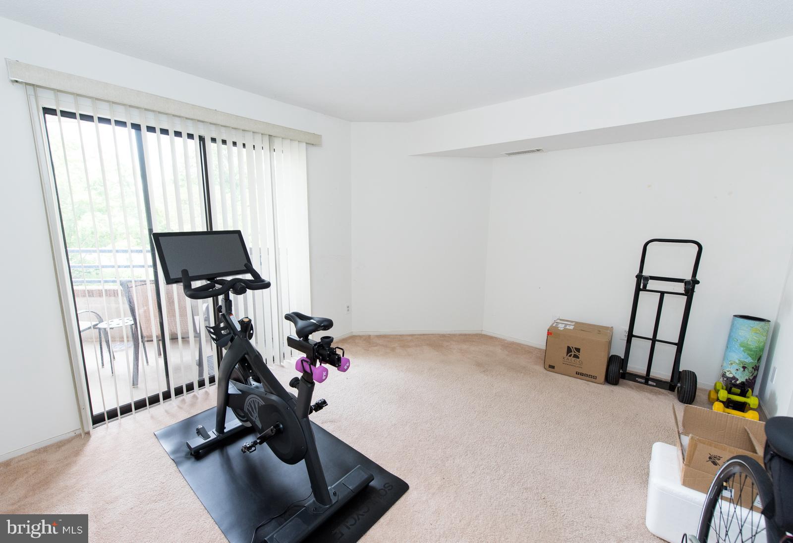 1951 SAGEWOOD LANE 305