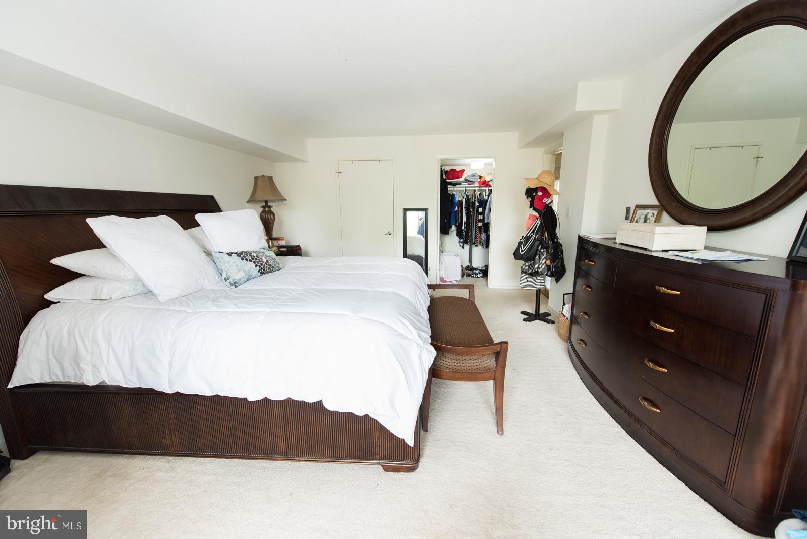 1951 SAGEWOOD LANE 305