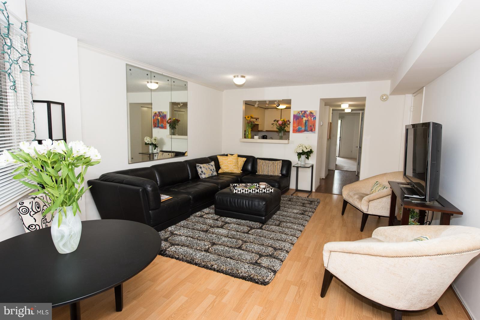 1951 SAGEWOOD LANE 305