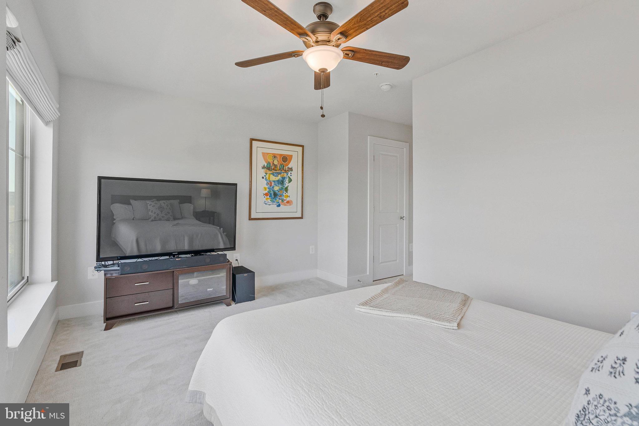 4810 GARDEN VIEW LANE