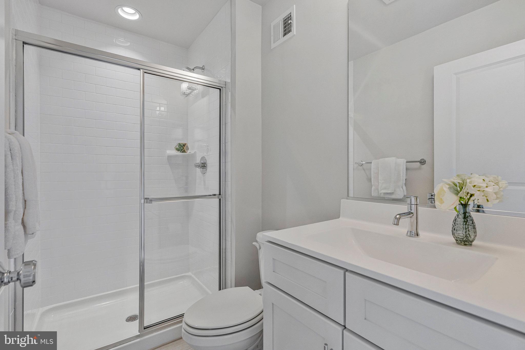 4810 GARDEN VIEW LANE