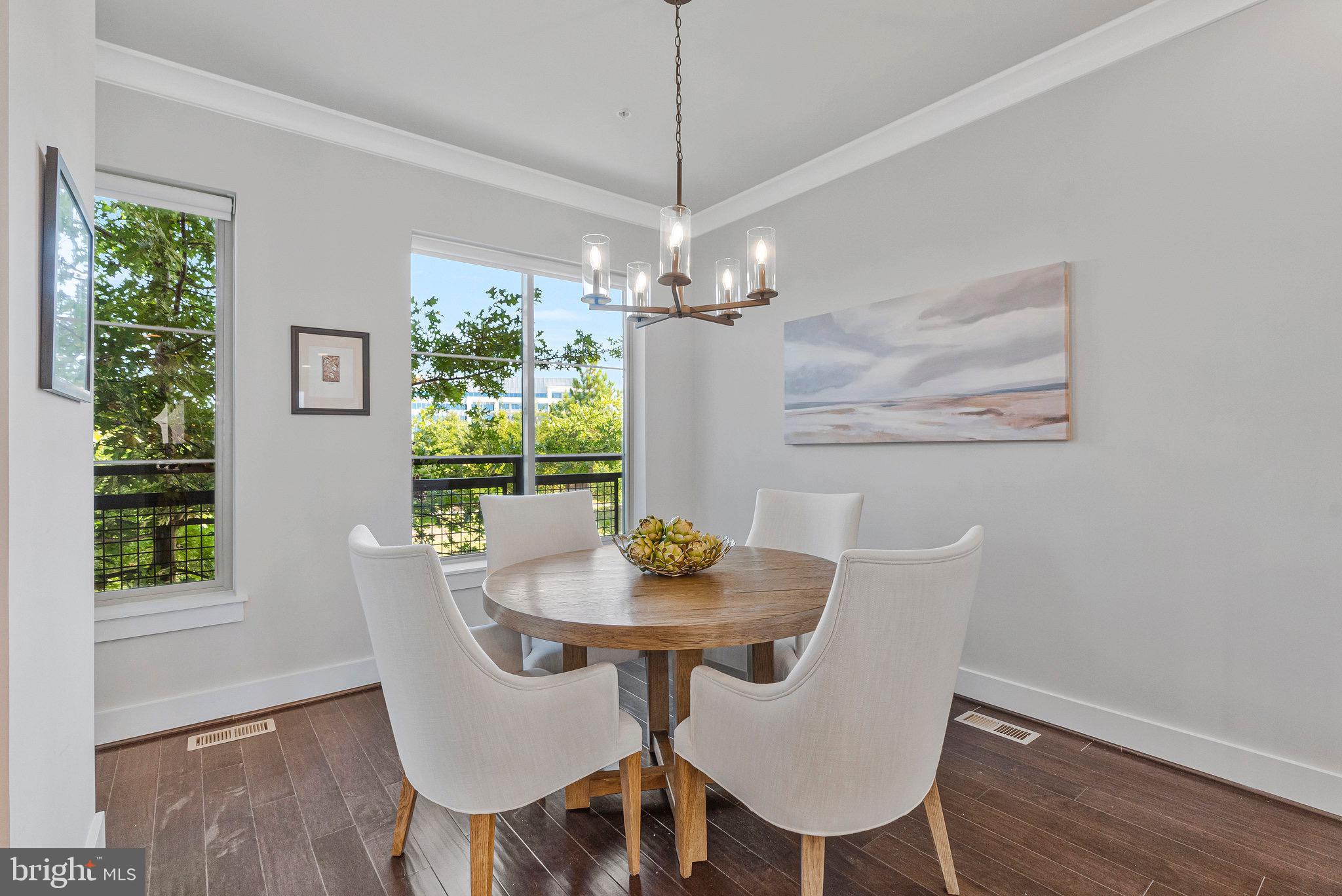4810 GARDEN VIEW LANE