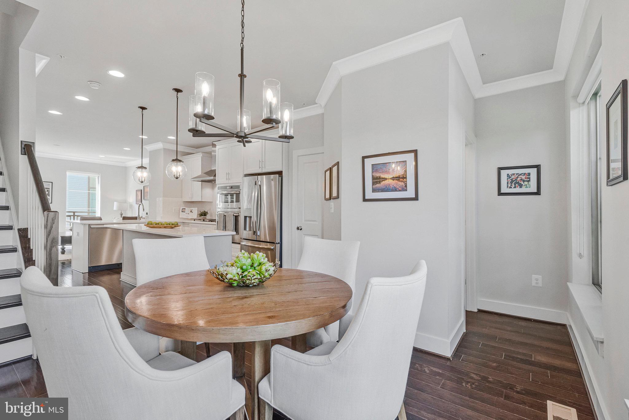 4810 GARDEN VIEW LANE