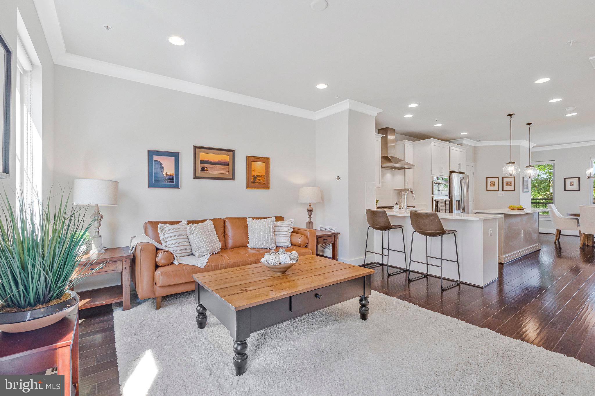 4810 GARDEN VIEW LANE