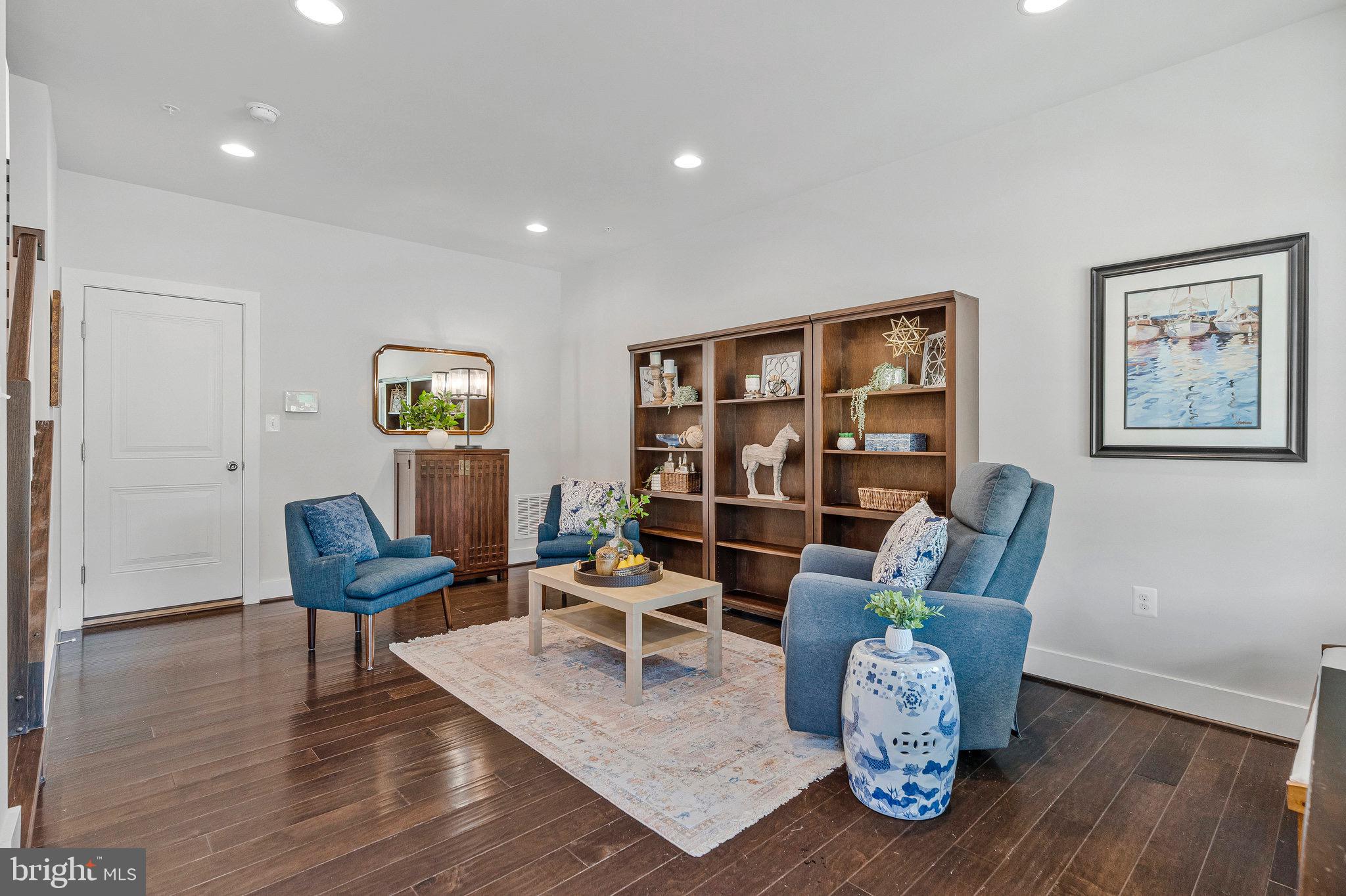4810 GARDEN VIEW LANE