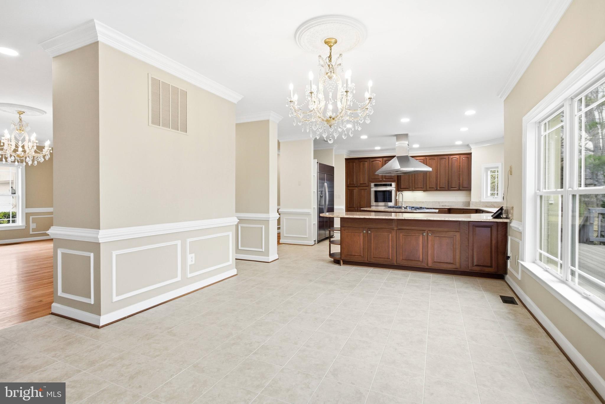 3911 PROSPERITY AVENUE