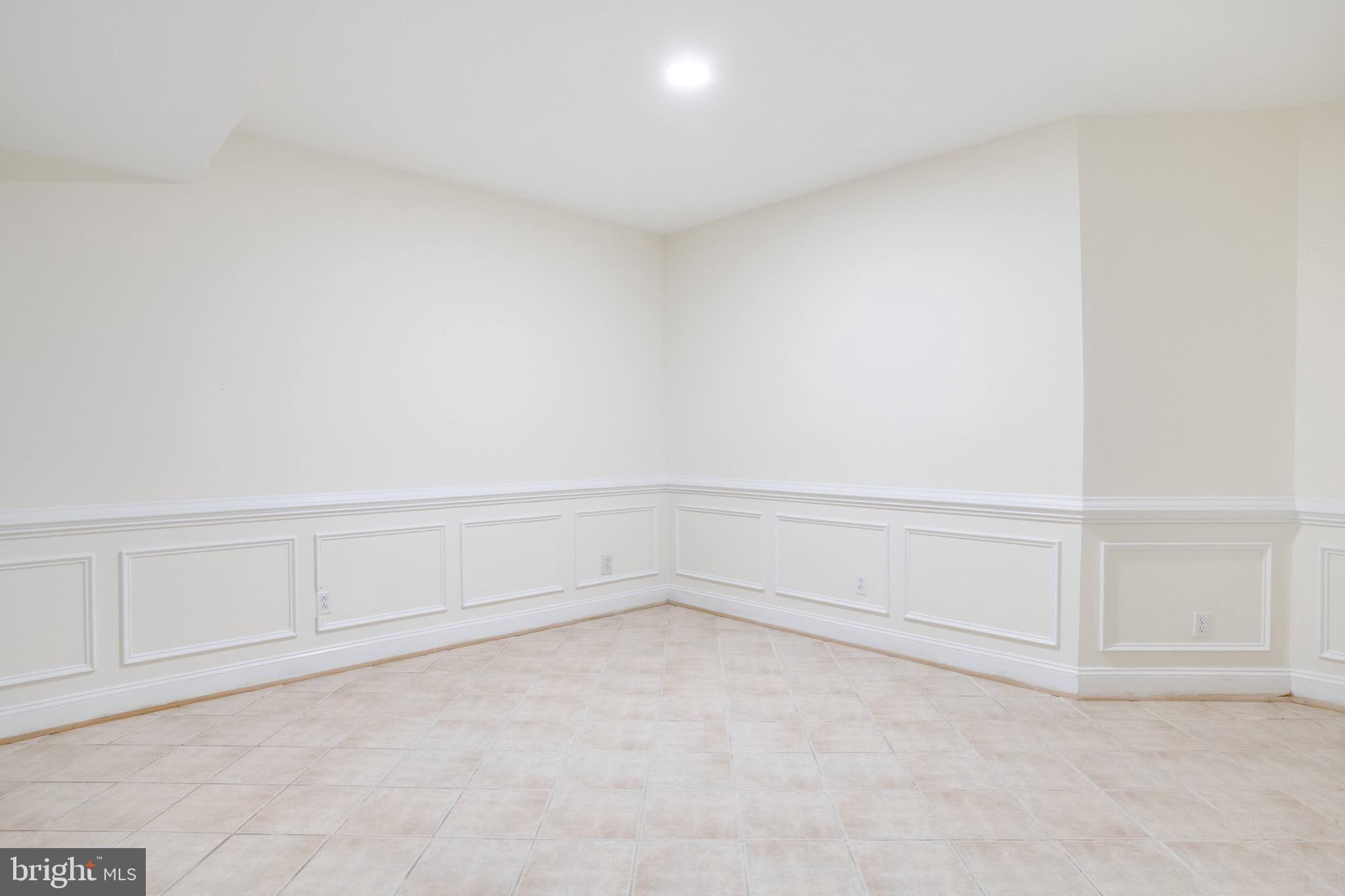 3911 PROSPERITY AVENUE