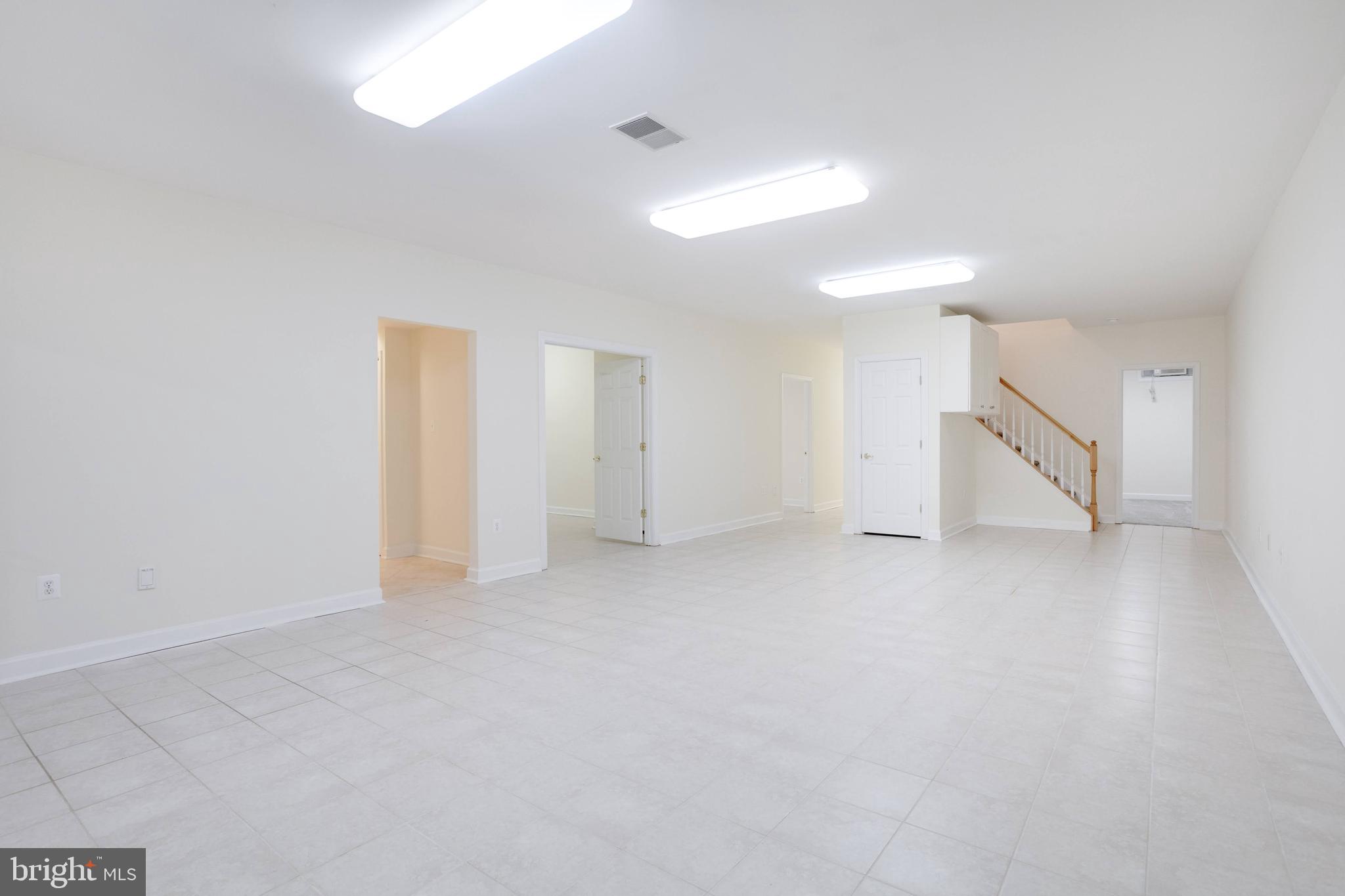 3911 PROSPERITY AVENUE