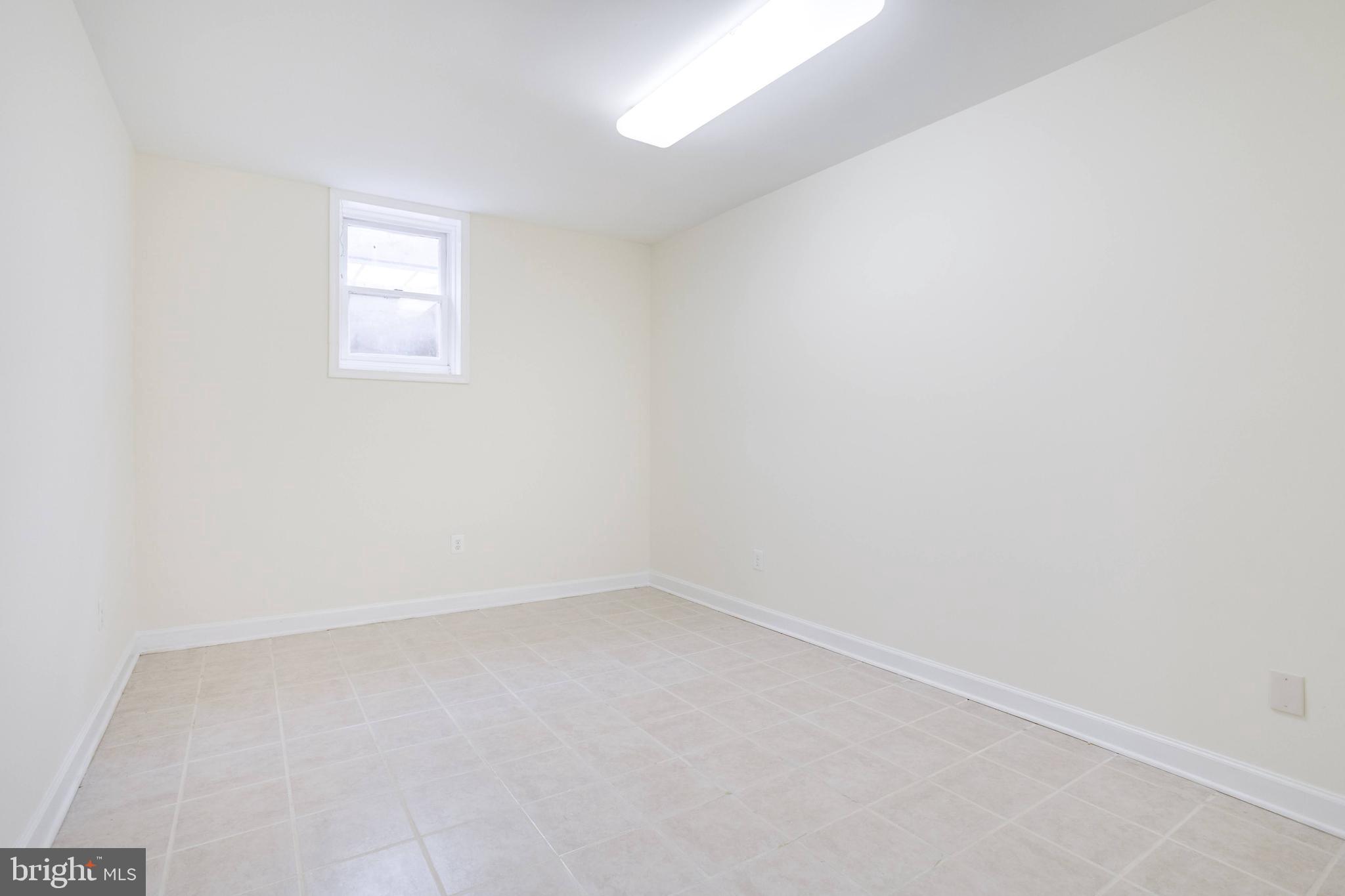 3911 PROSPERITY AVENUE