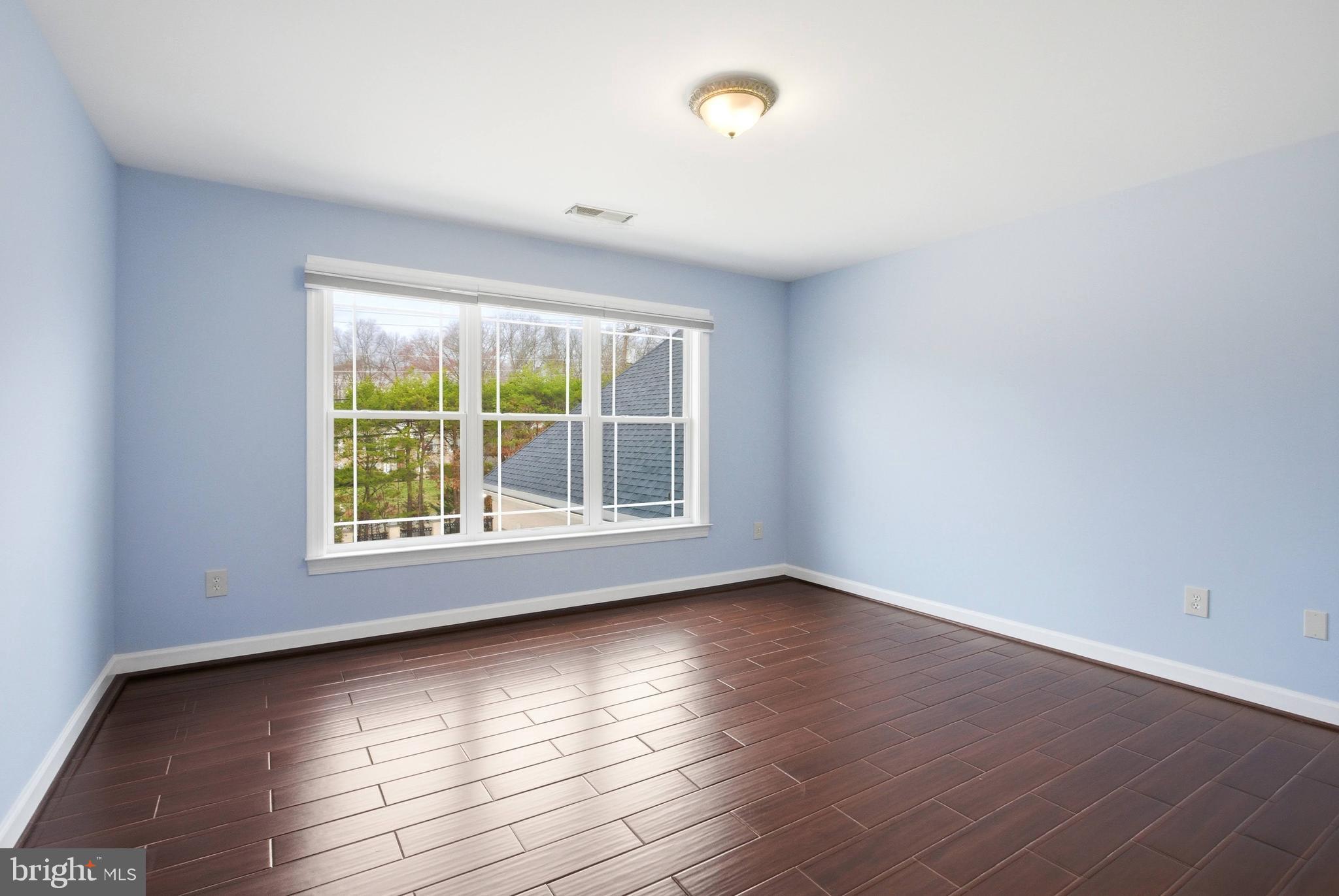 3911 PROSPERITY AVENUE