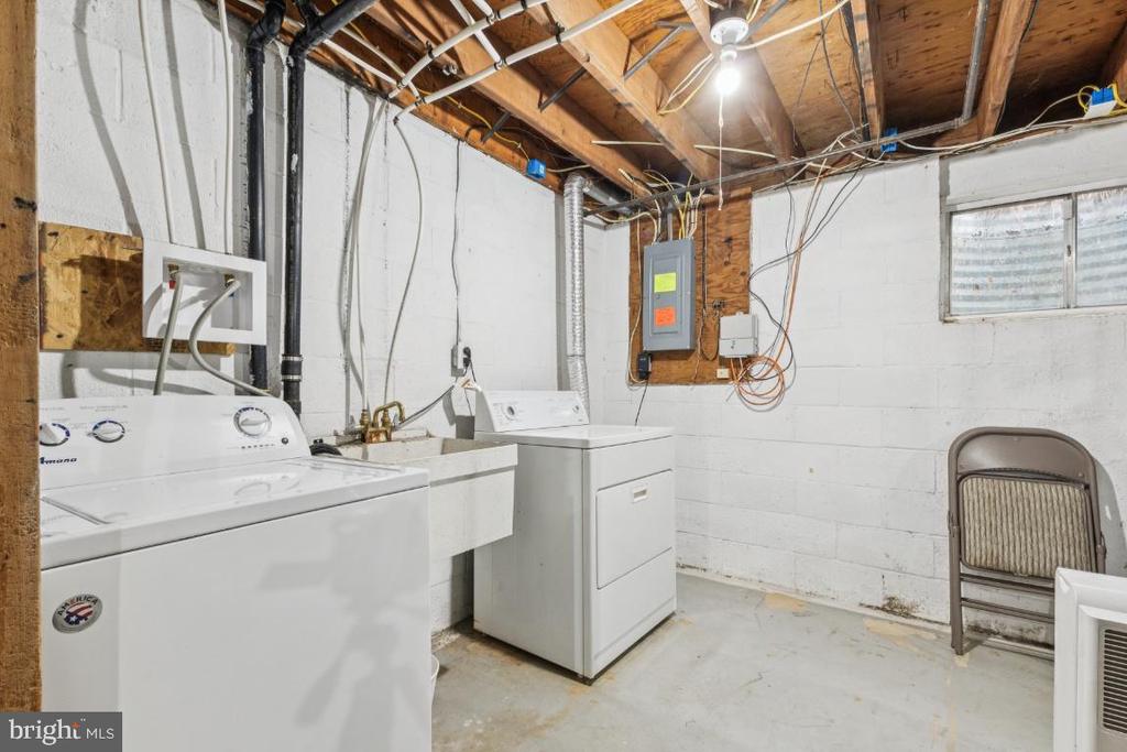 5143 ARRIT COURT