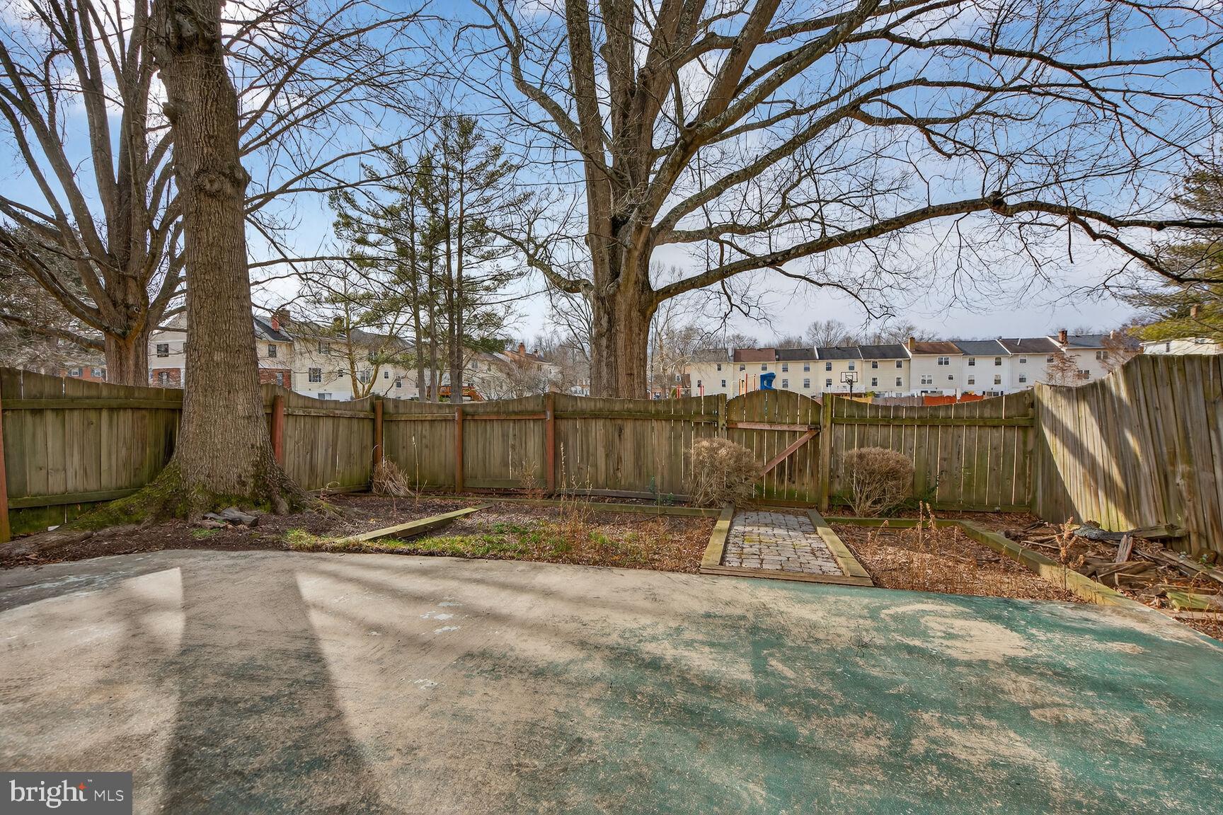 6015 TICONDEROGA COURT