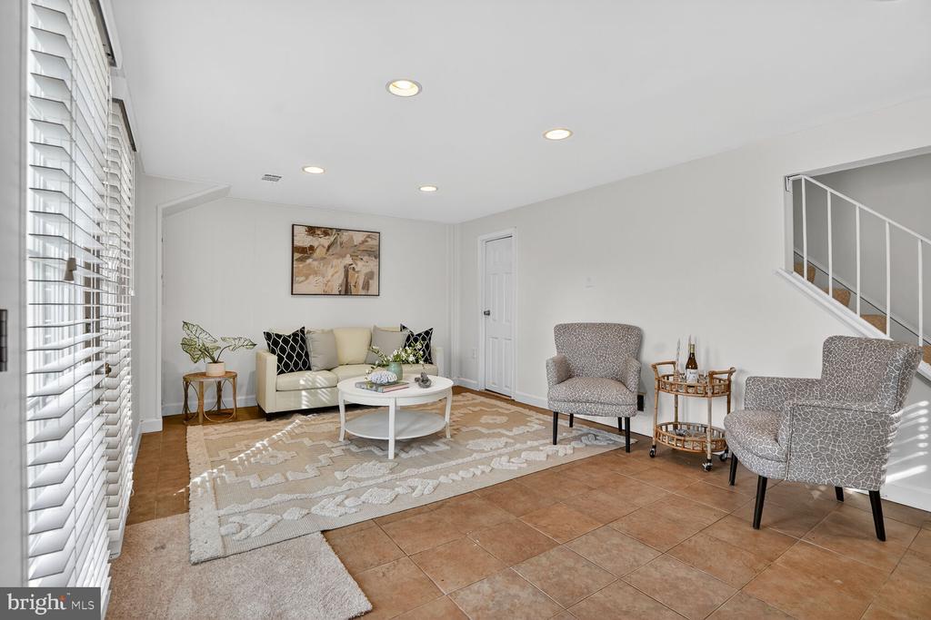 6015 TICONDEROGA COURT