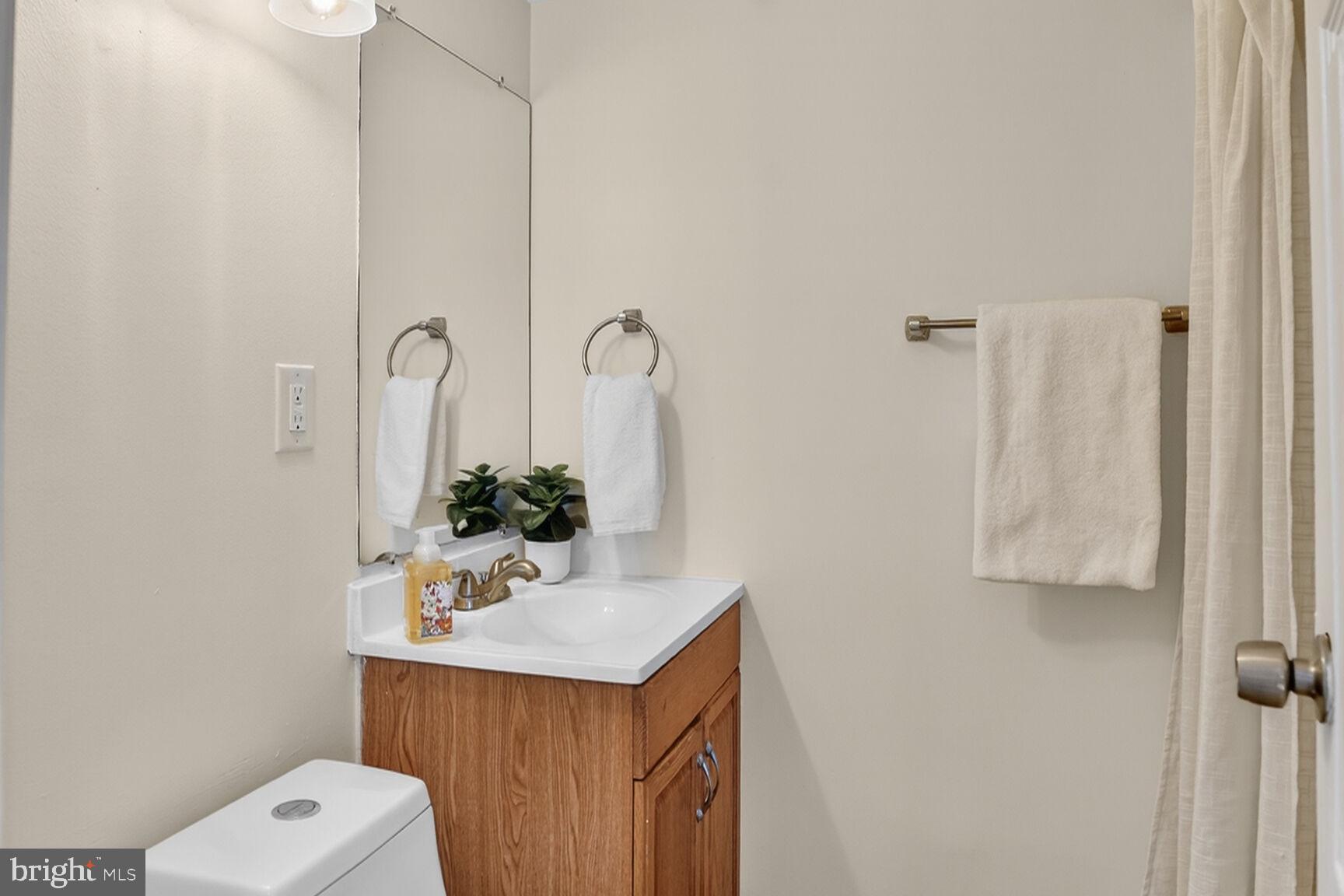 6015 TICONDEROGA COURT