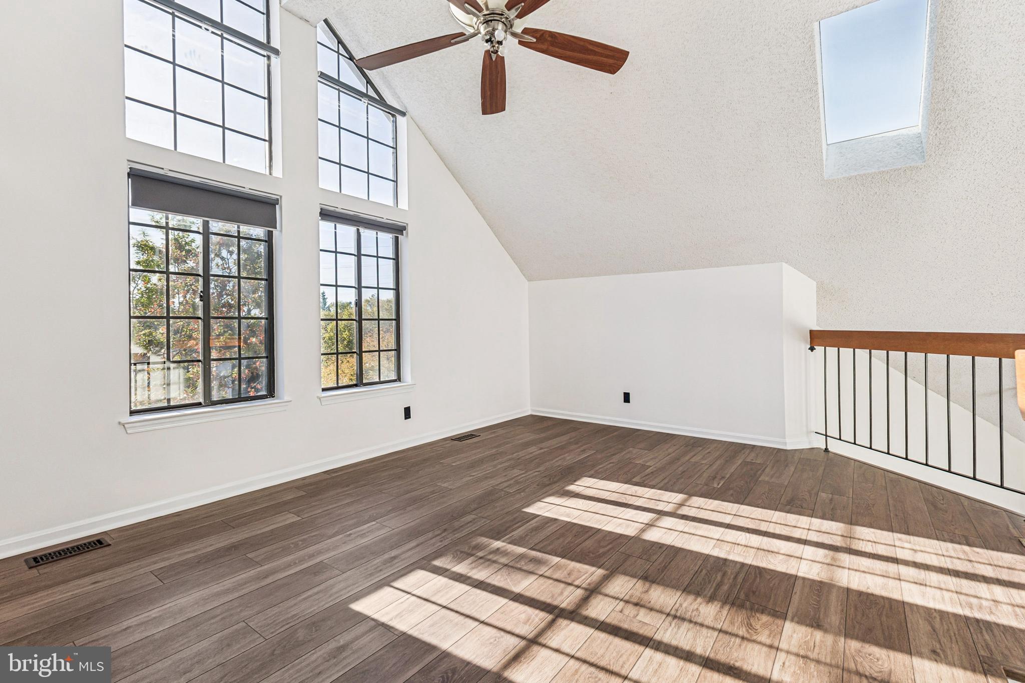 6006 CURTIER DRIVE F F