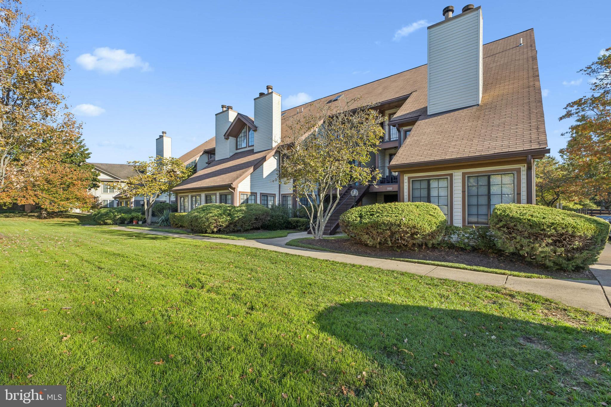 6006 CURTIER DRIVE F F