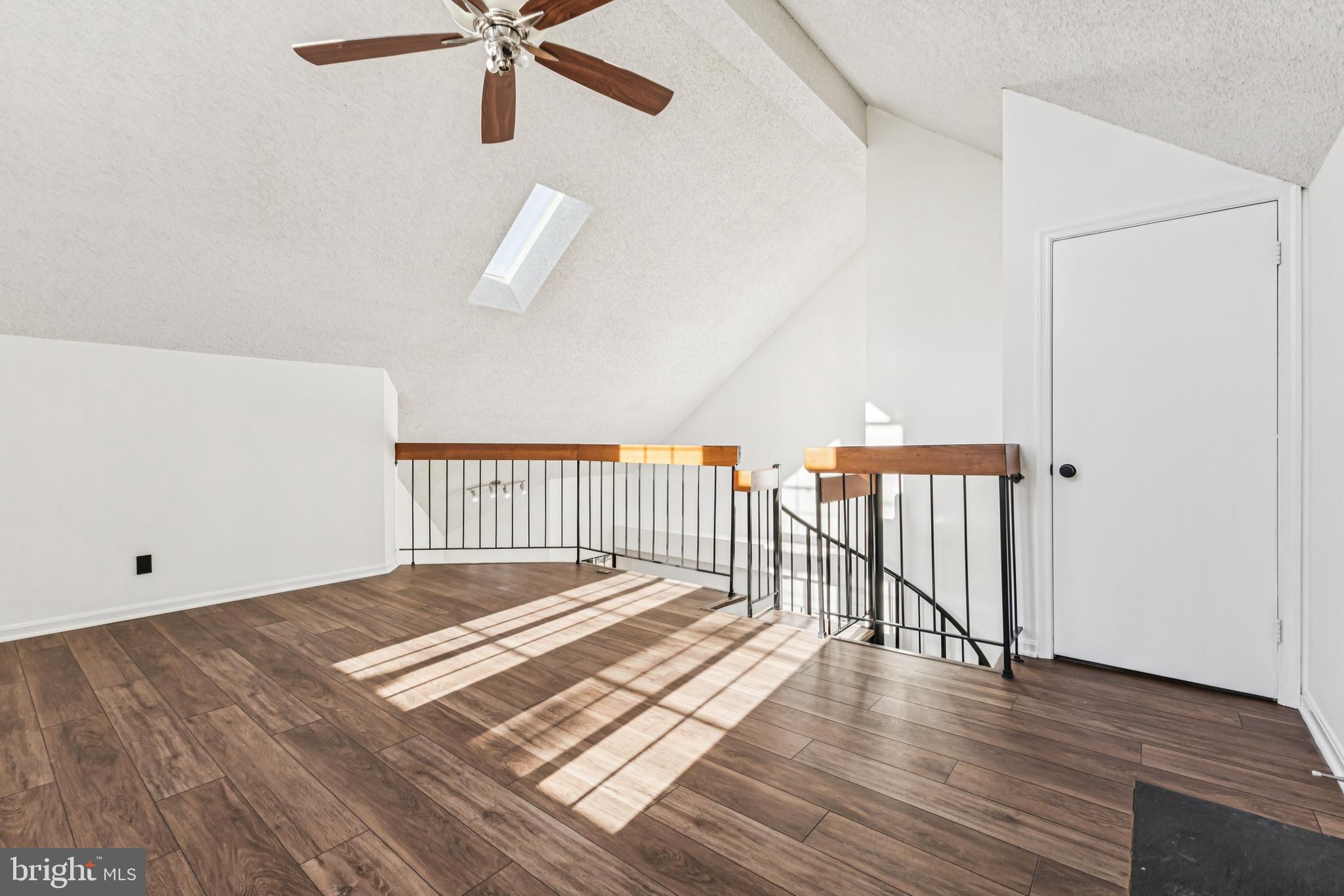 6006 CURTIER DRIVE F F