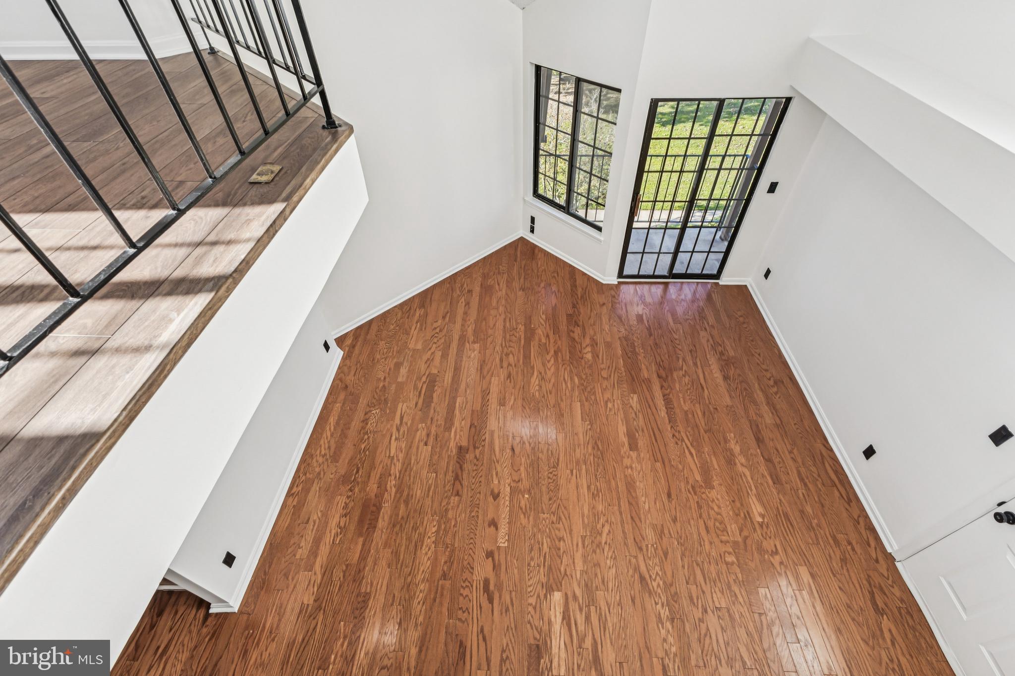 6006 CURTIER DRIVE F F