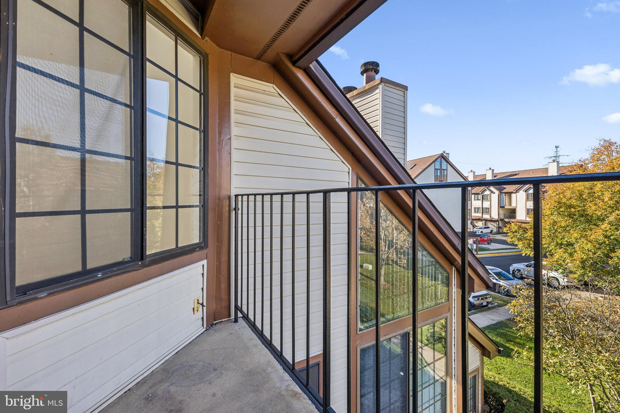 6006 CURTIER DRIVE F F