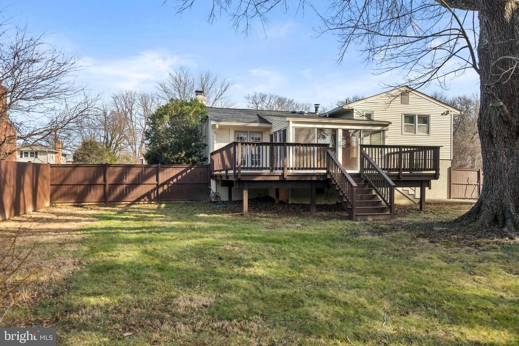 1726 BALDWIN DRIVE