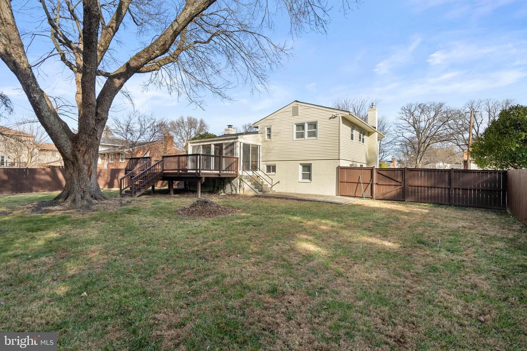 1726 BALDWIN DRIVE