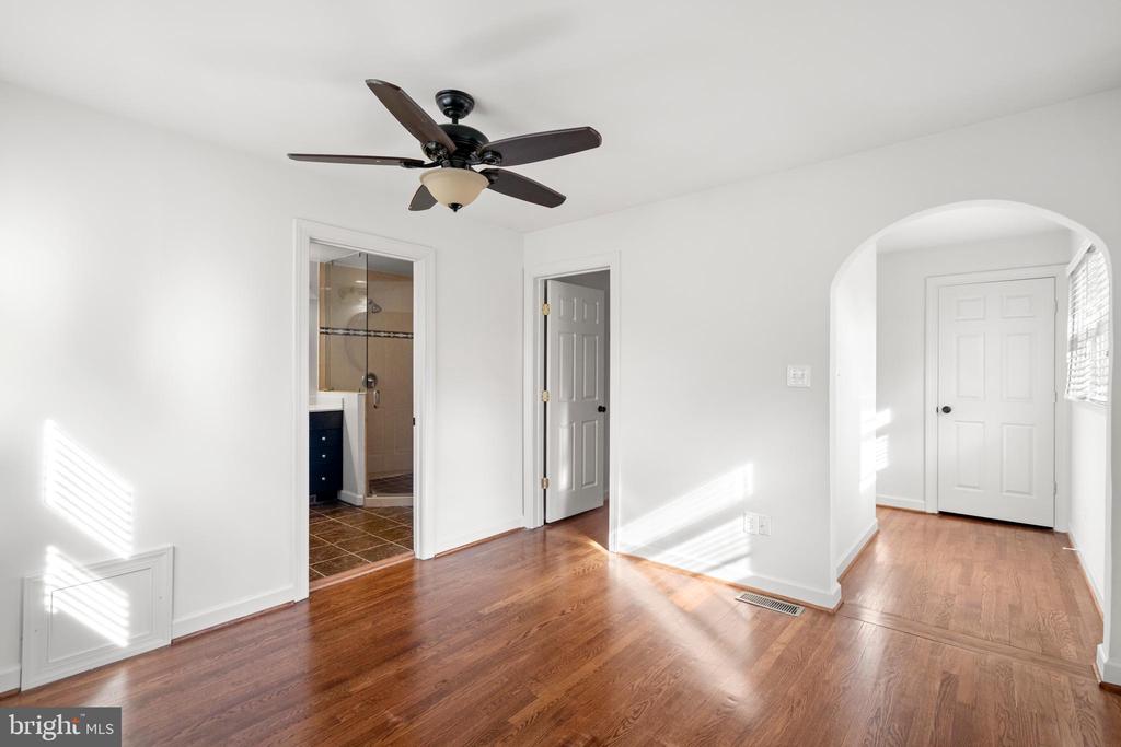 1726 BALDWIN DRIVE