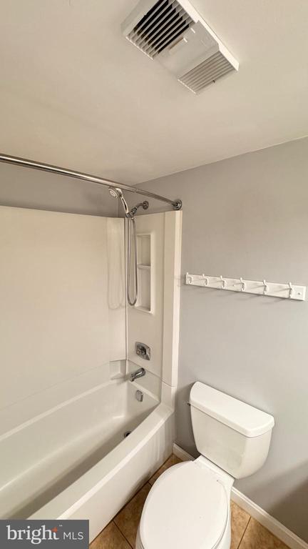 5817 COVE LANDING ROAD 301