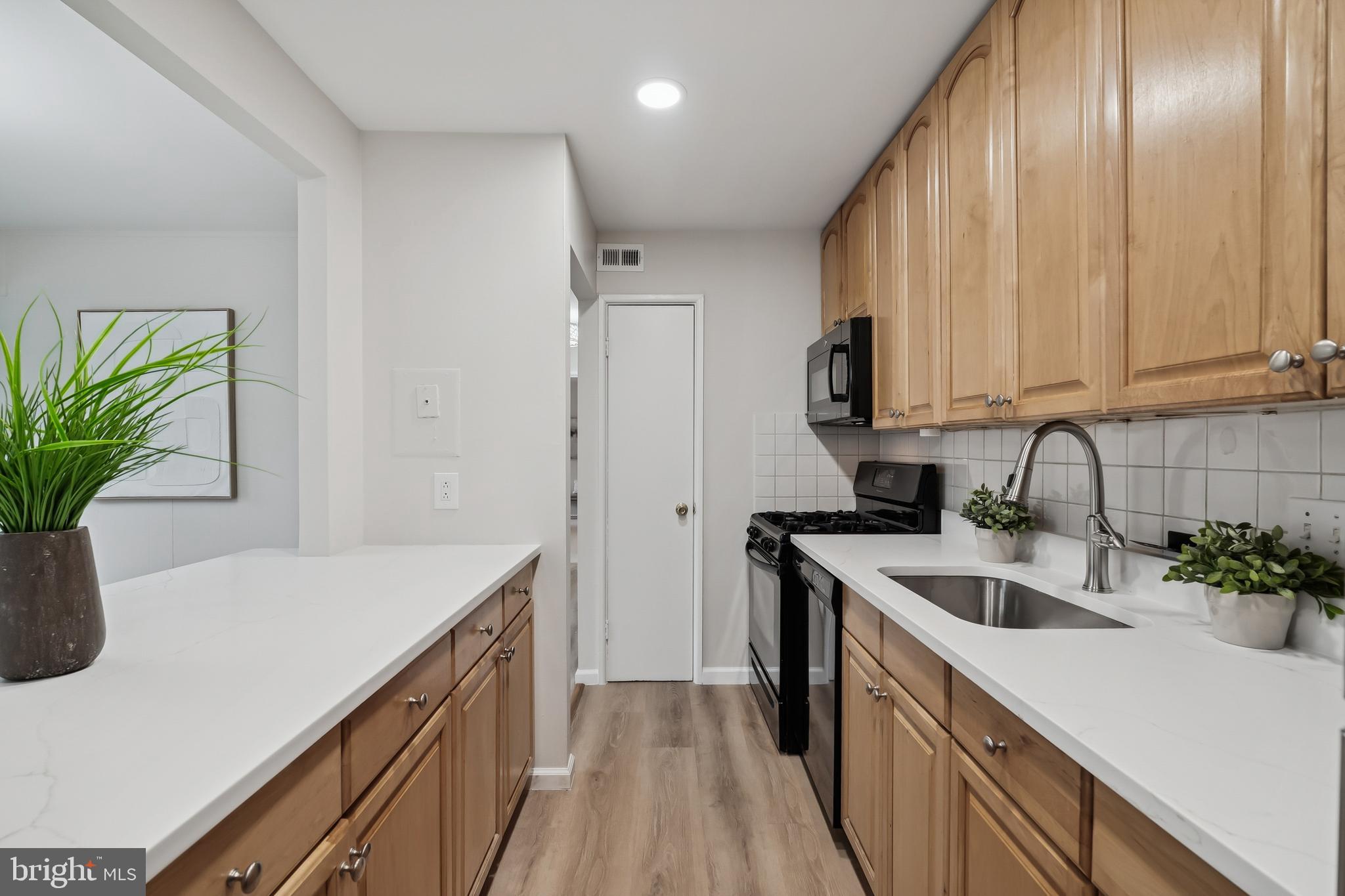 8006 CHANUTE PLACE 17/8