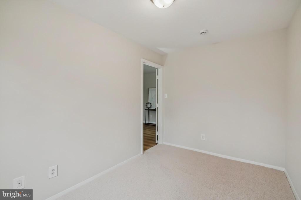 8006 CHANUTE PLACE 17/8