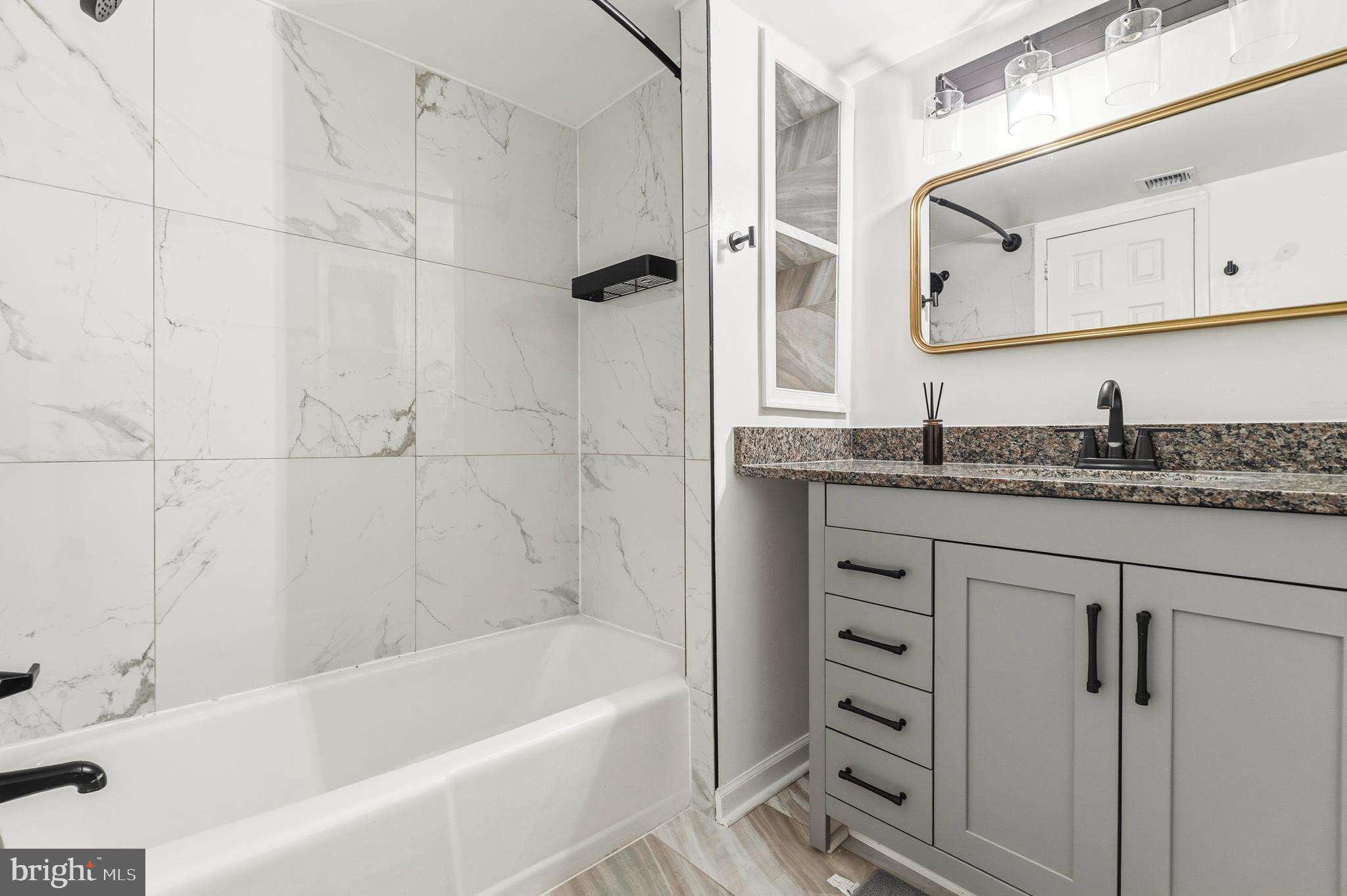 2648 REDCOAT DRIVE 97