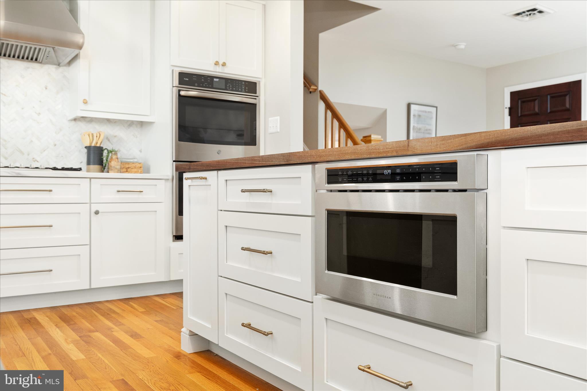 12016 WAYLAND STREET