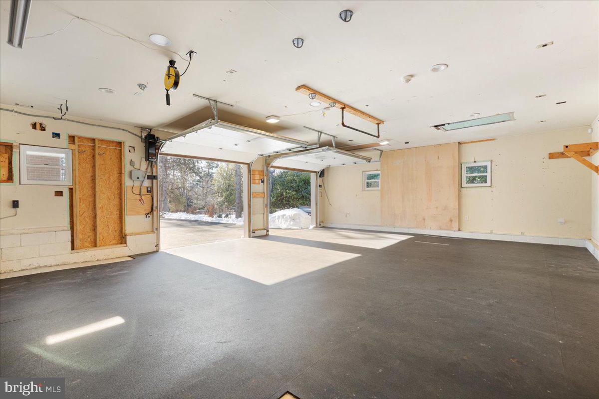 12016 WAYLAND STREET