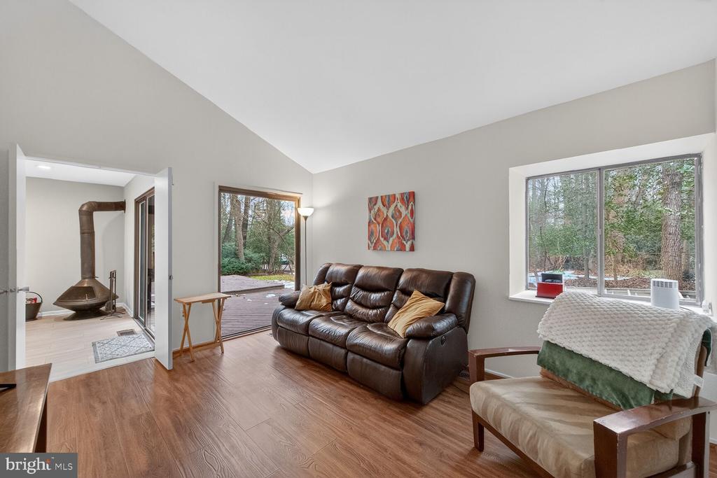 11704 FOXVALE COURT