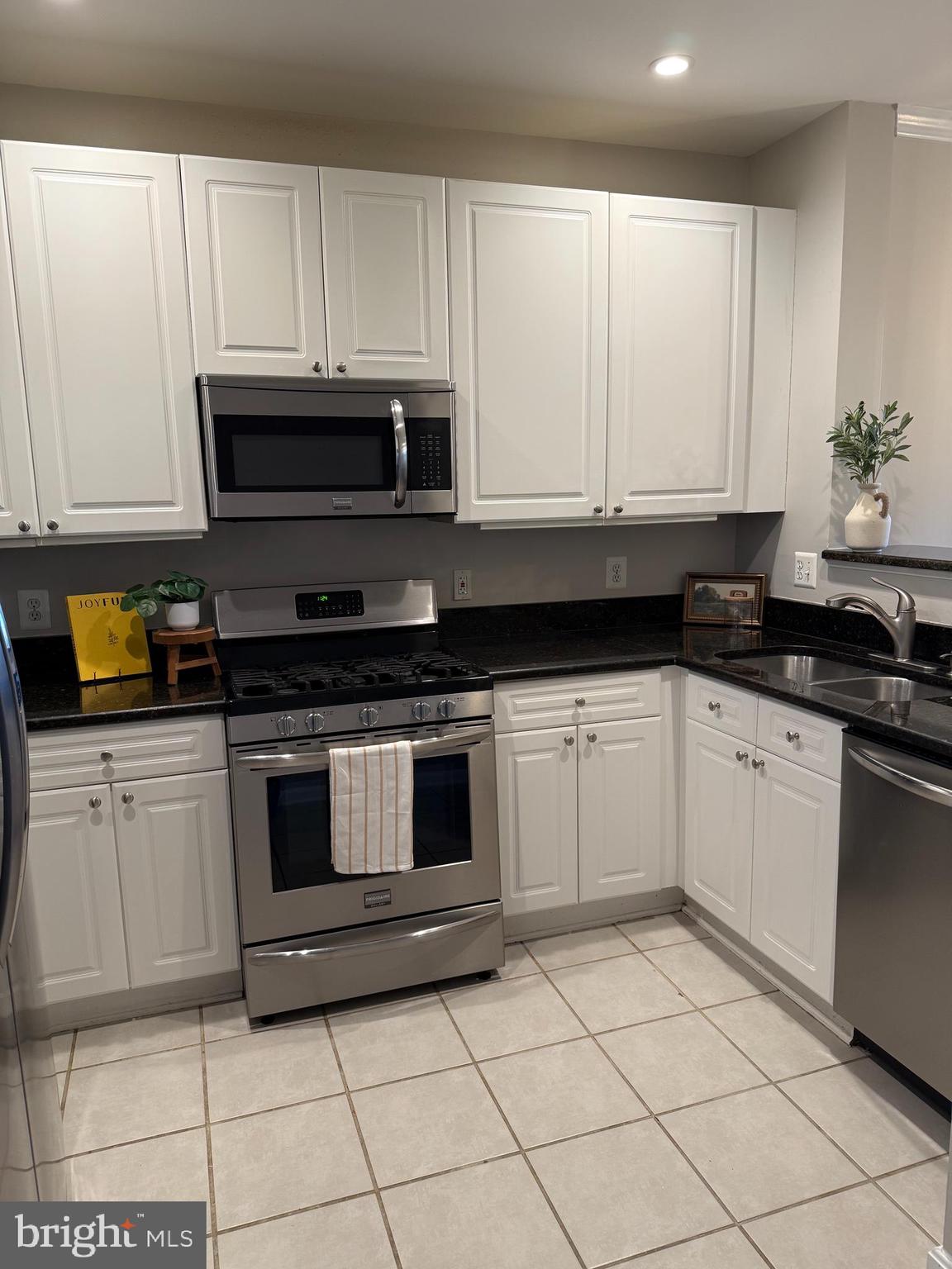 2700 BELLFOREST COURT 201