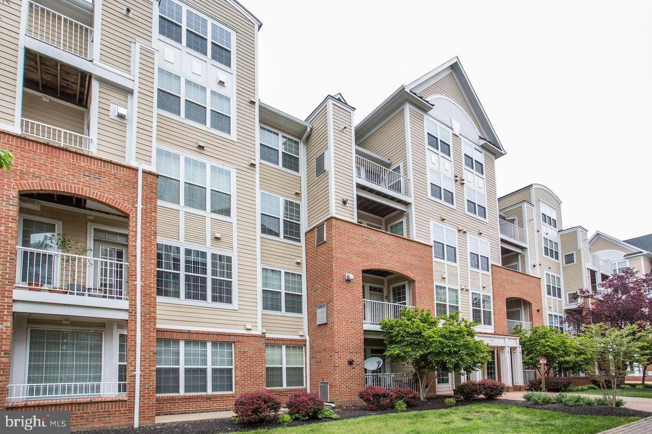 2700 BELLFOREST COURT 201