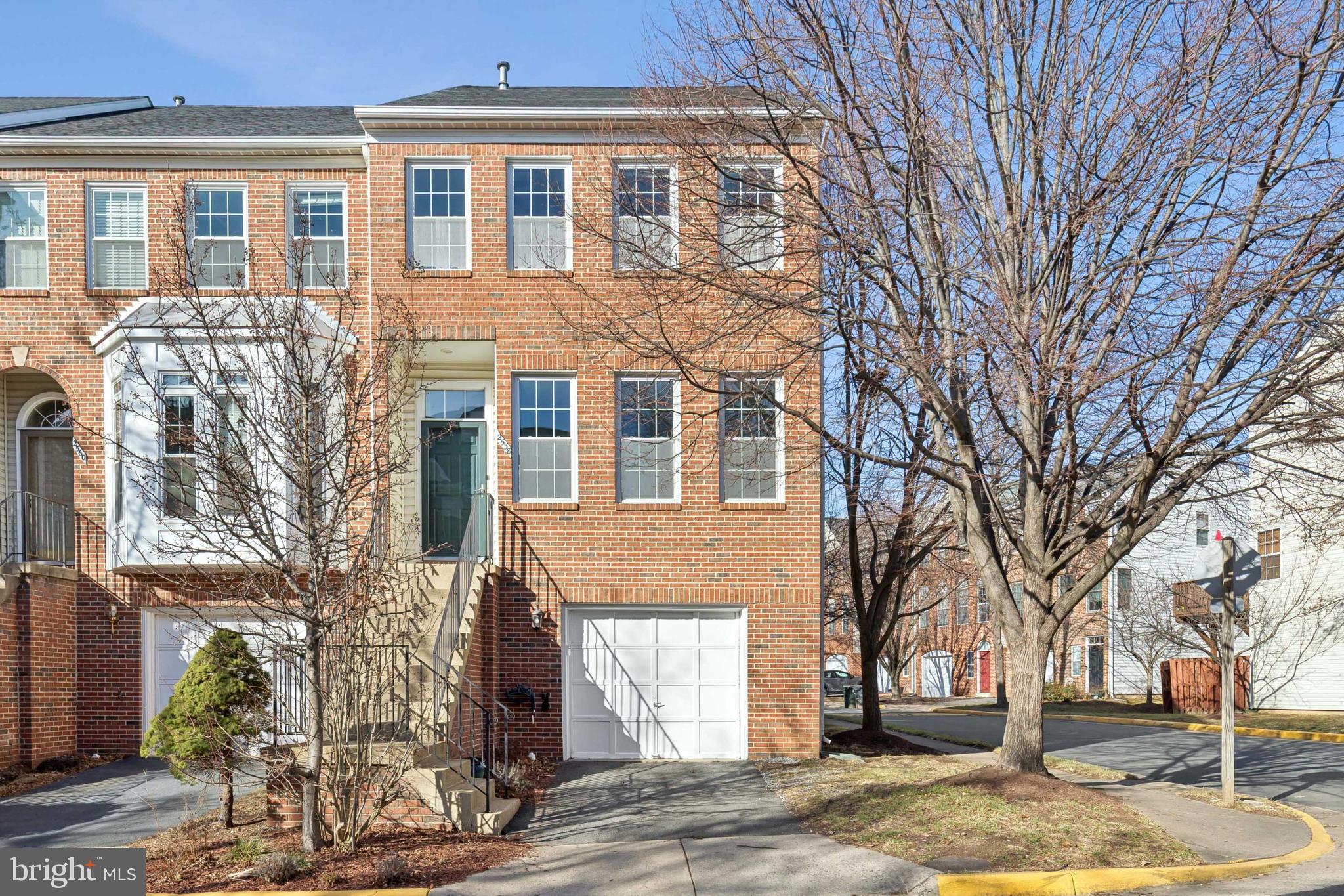 2558 JAMES MONROE CIRCLE