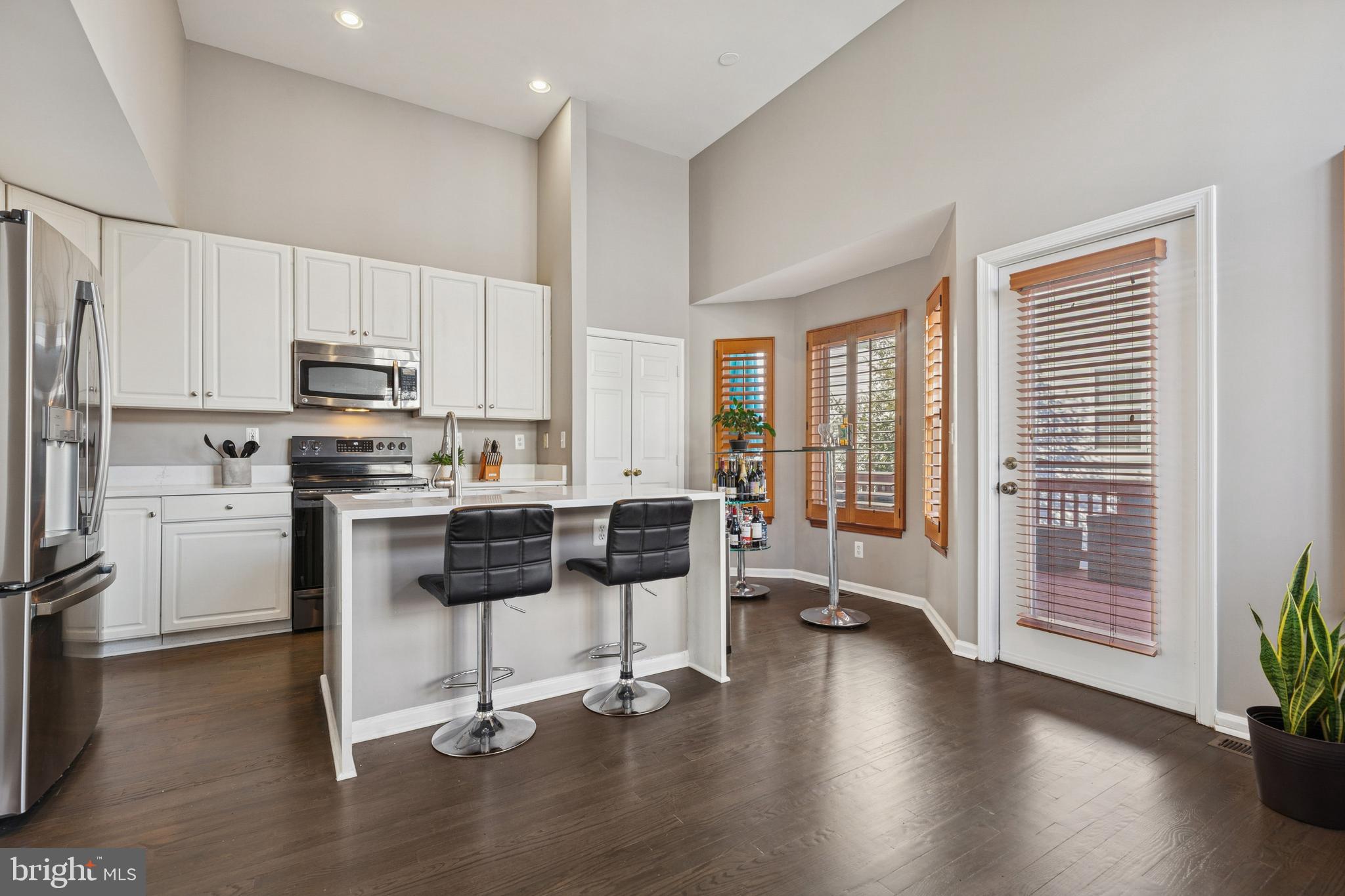 2558 JAMES MONROE CIRCLE