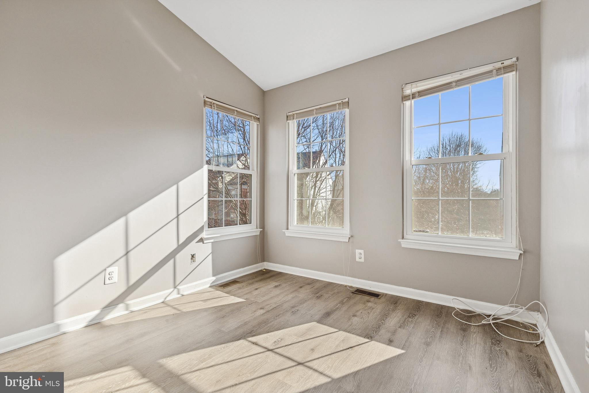 2558 JAMES MONROE CIRCLE