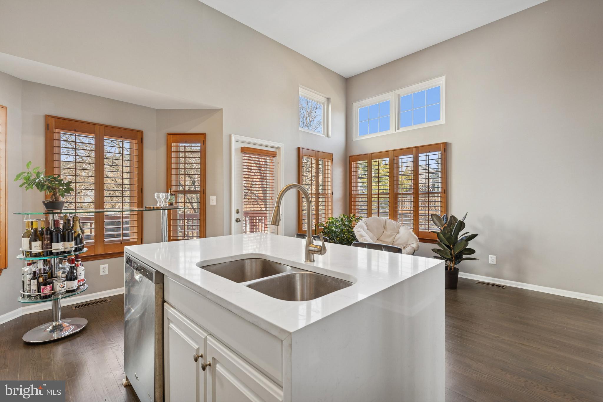 2558 JAMES MONROE CIRCLE