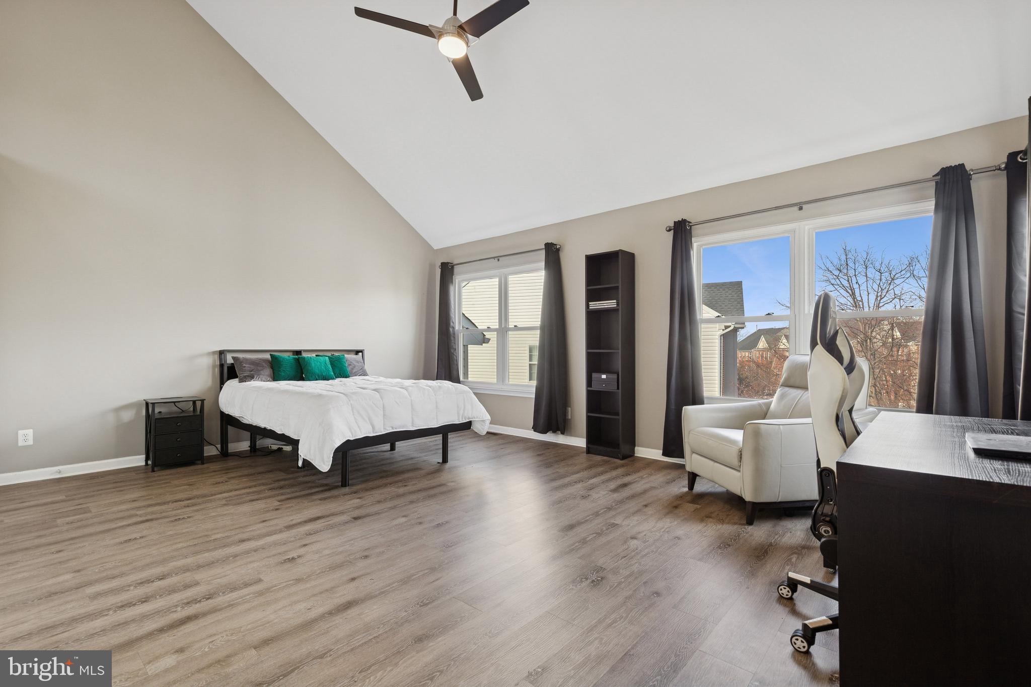 2558 JAMES MONROE CIRCLE
