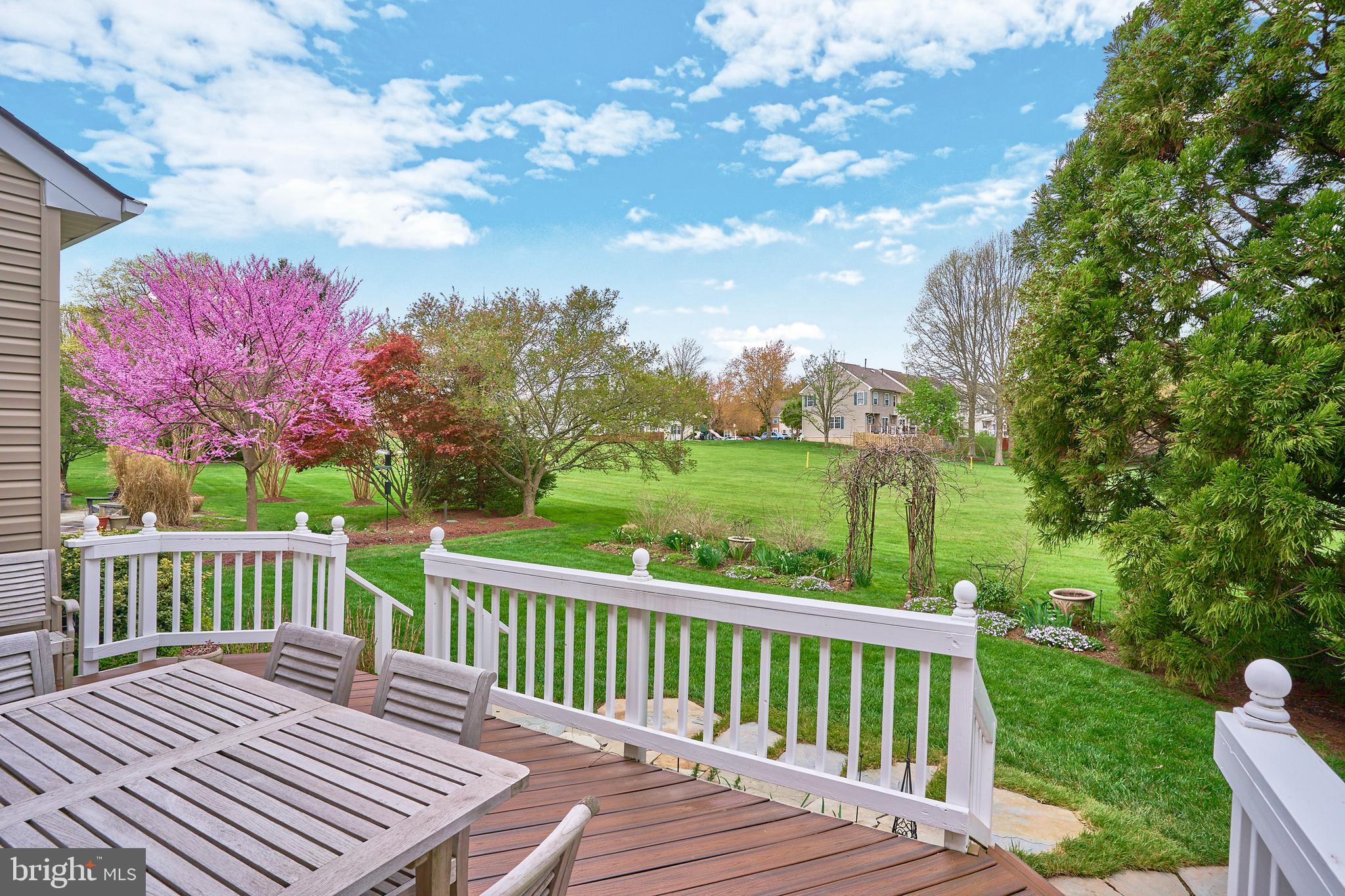 10812 CRIPPEN VALE COURT