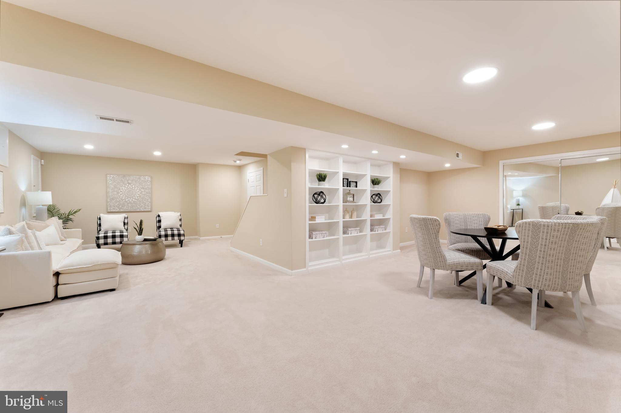 10812 CRIPPEN VALE COURT