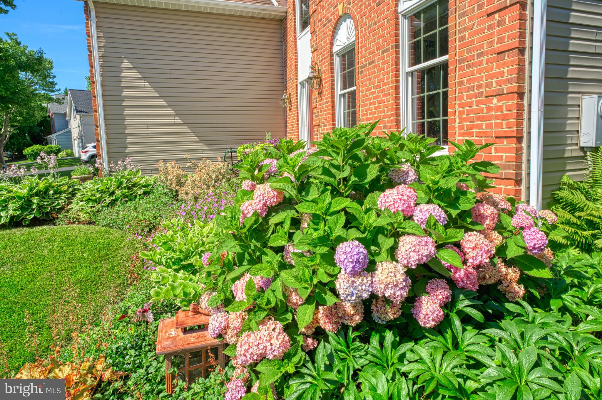 10812 CRIPPEN VALE COURT