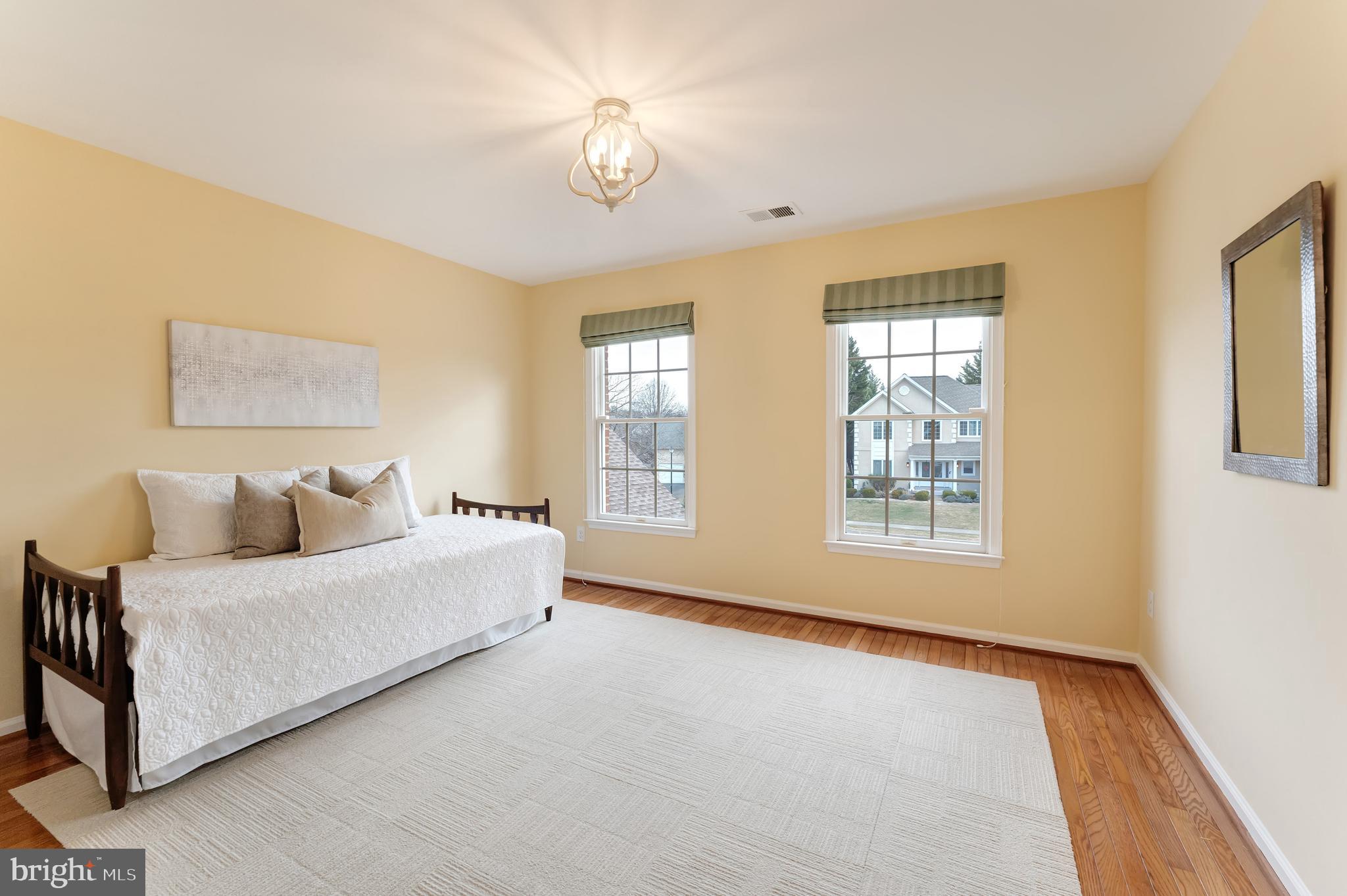 10812 CRIPPEN VALE COURT